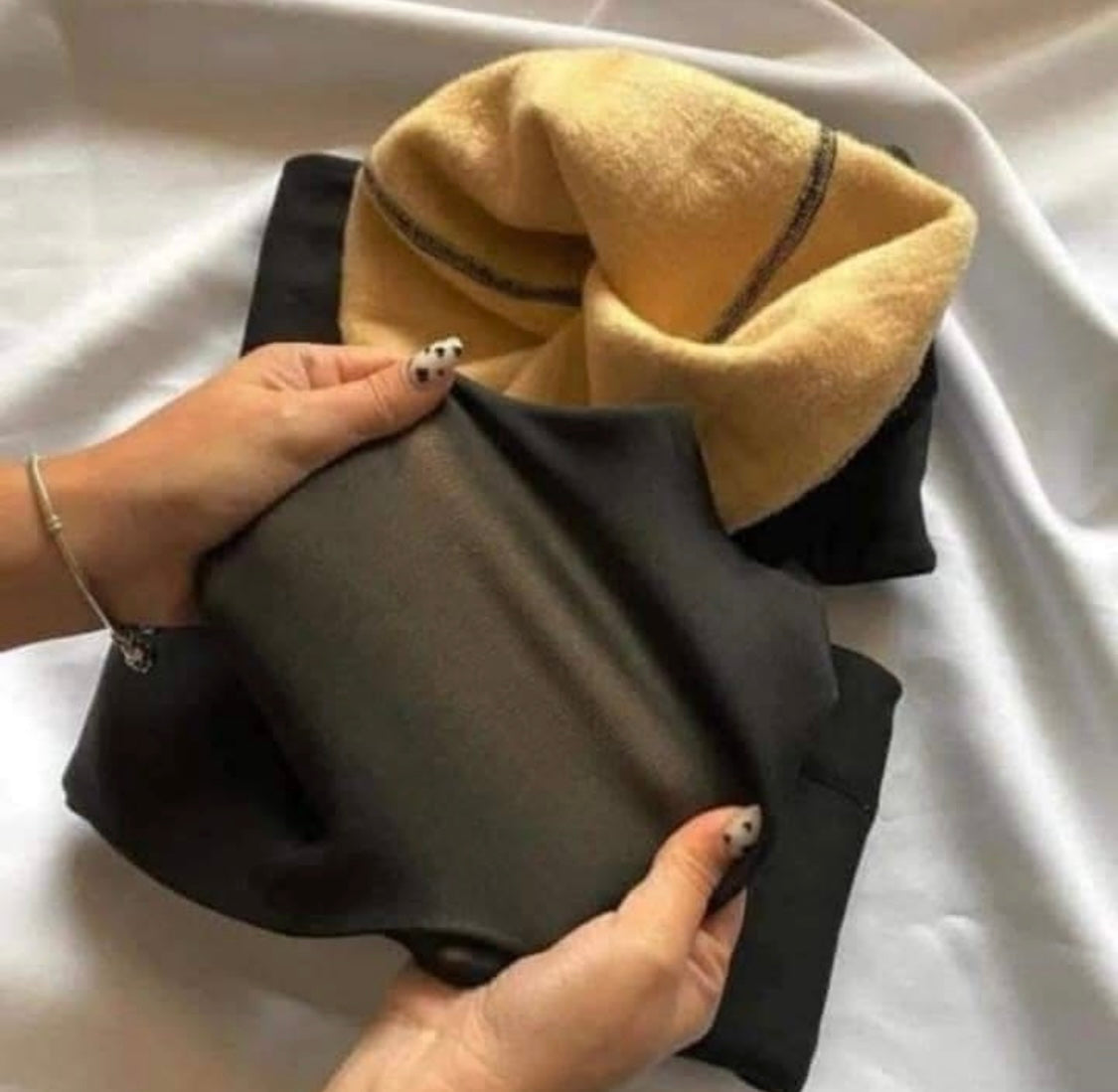 Skin-Like Fleeced Tights – High Waist Slimming & Warm Pantyhose